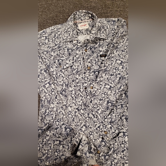 Men's Western Pearl Snap shirts (7 shirts in bundle) - Picture 5 of 8